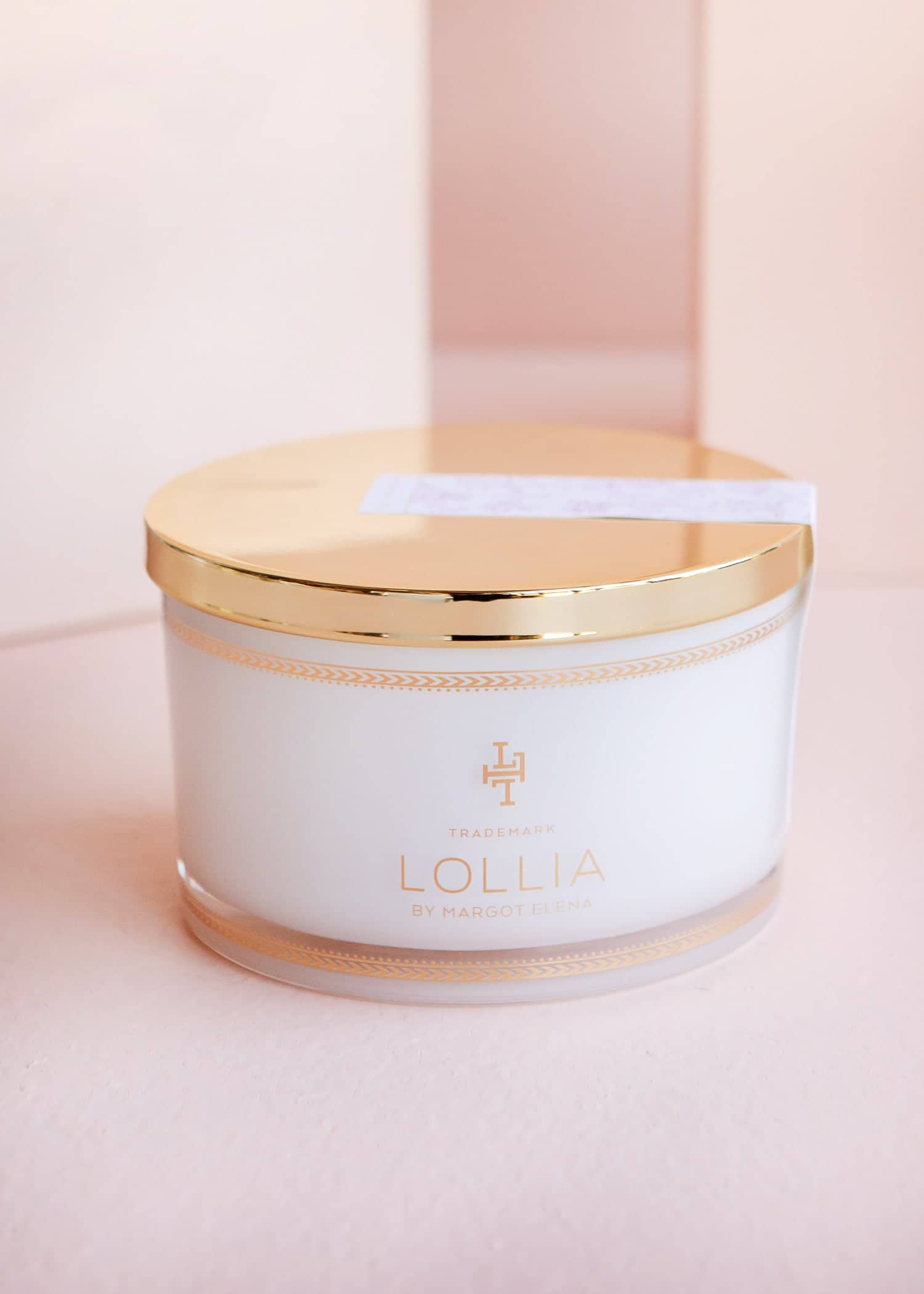 lollia-relax-bath-salts-01.jpg