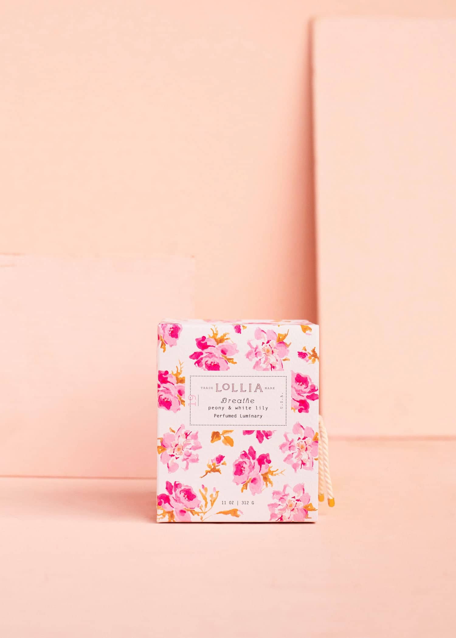 Lollia Luminary Candle - Breathe - Thumbnail 5